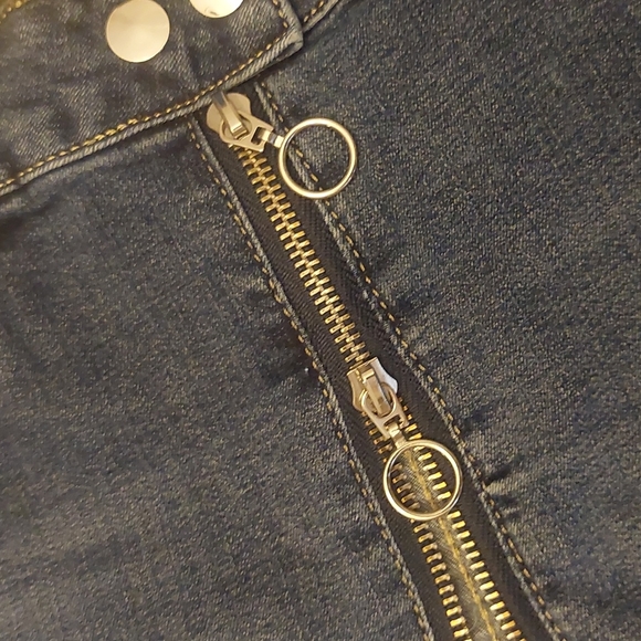 Redial Denim Jean Skirt - Picture 7 of 9